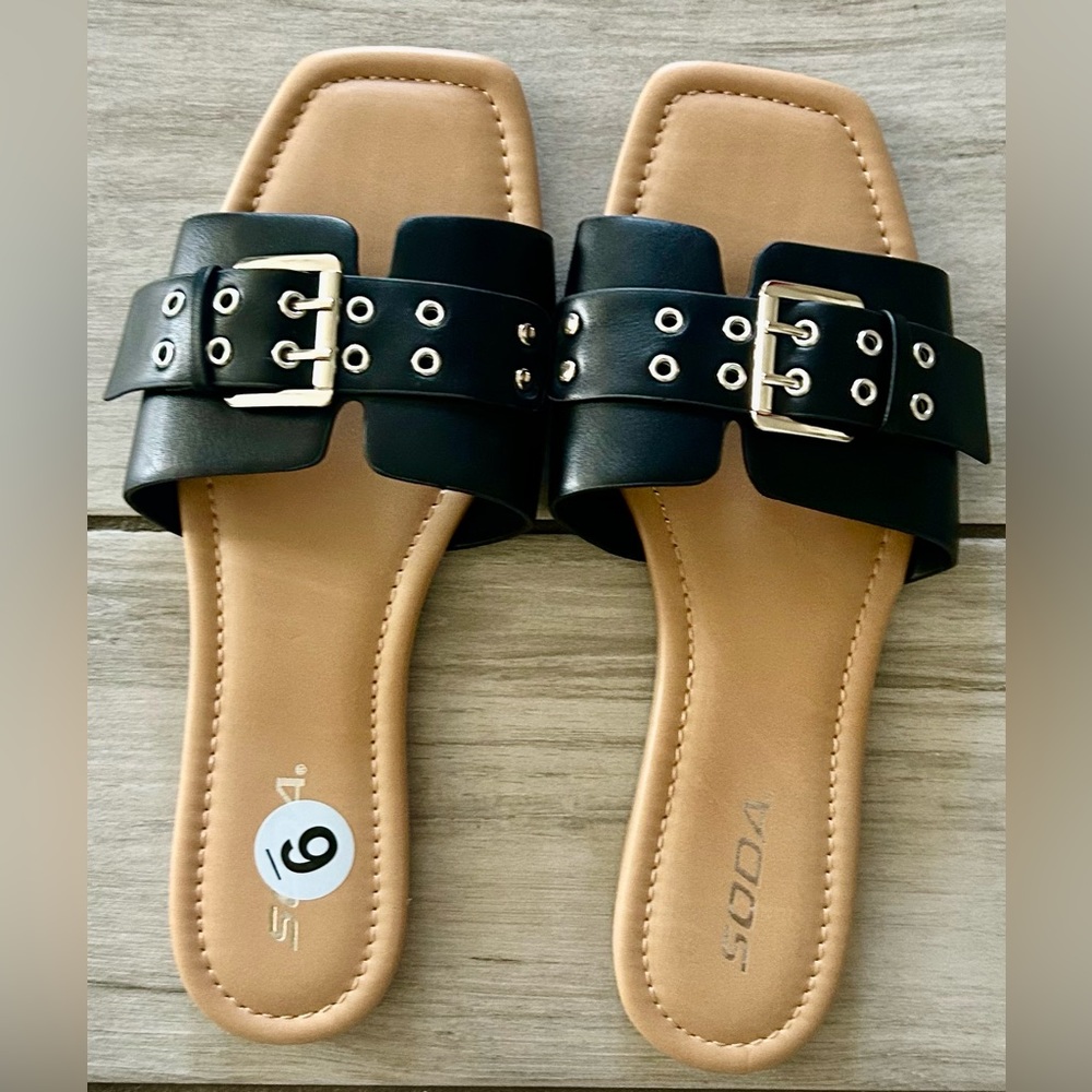 Soda Black Buckle Grommet Slide Sandals